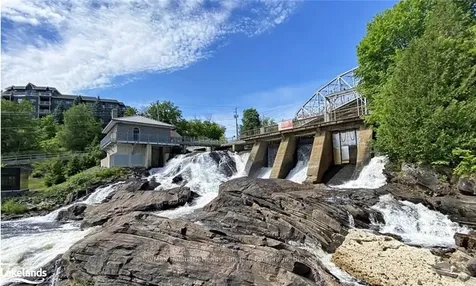 24 Ontario Street Bracebridge ON P1L 2H5