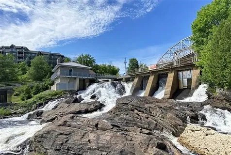 24 Ontario Street Bracebridge ON P1L 2H5