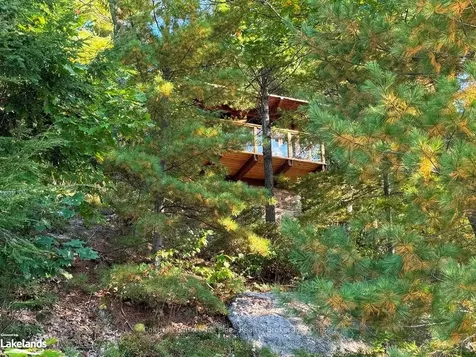 19345 Kawagama North Shore N/a Algonquin Highlands ON P0A 1E0