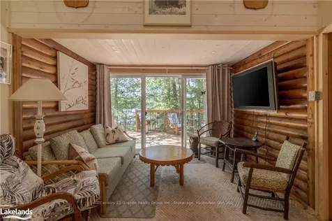 1226 Dignan Road Dysart Et Al ON K0M 1S0