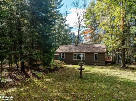 1226 Dignan Road Dysart Et Al ON K0M 1S0