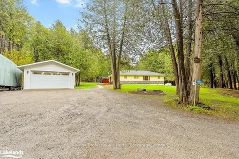 1074 Chelsea Lane Algonquin Highlands ON K0M 1J1