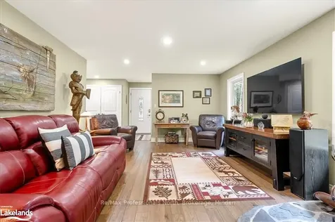 1074 Chelsea Lane Algonquin Highlands ON K0M 1J1