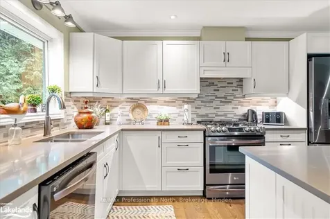 1074 Chelsea Lane Algonquin Highlands ON K0M 1J1