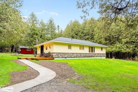 1074 Chelsea Lane Algonquin Highlands ON K0M 1J1