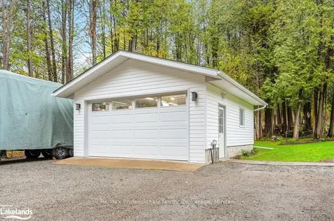 1074 Chelsea Lane Algonquin Highlands ON K0M 1J1