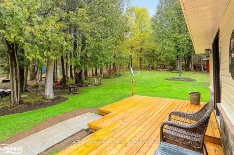 1074 Chelsea Lane Algonquin Highlands ON K0M 1J1