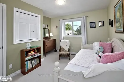 4 Grace Avenue Meaford ON N4L 1E7