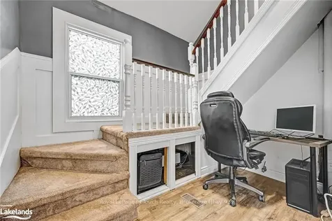 16 Alice Street Hamilton ON L8H 4R1