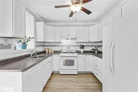 16 Alice Street Hamilton ON L8H 4R1