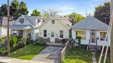 16 Alice Street Hamilton ON L8H 4R1