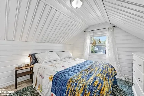16 Alice Street Hamilton ON L8H 4R1