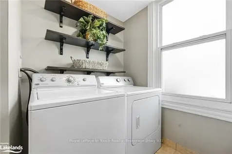 16 Alice Street Hamilton ON L8H 4R1