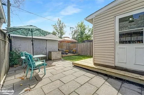 16 Alice Street Hamilton ON L8H 4R1