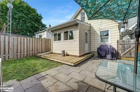 16 Alice Street Hamilton ON L8H 4R1