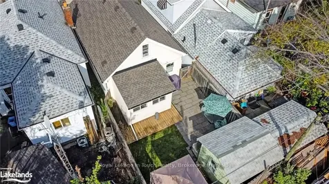16 Alice Street Hamilton ON L8H 4R1