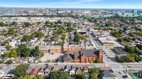 16 Alice Street Hamilton ON L8H 4R1