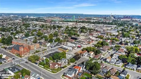 16 Alice Street Hamilton ON L8H 4R1