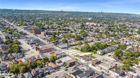 16 Alice Street Hamilton ON L8H 4R1