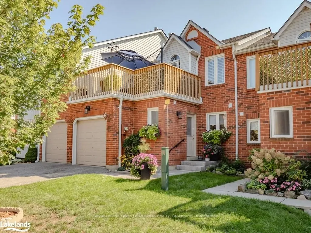 42 Shoreline Drive Bracebridge ON P1L 1Z4