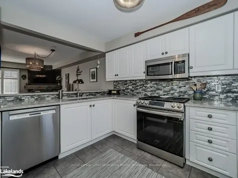 42 Shoreline Drive Bracebridge ON P1L 1Z4