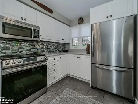 42 Shoreline Drive Bracebridge ON P1L 1Z4