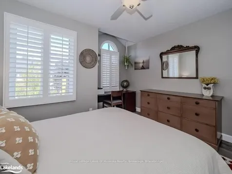42 Shoreline Drive Bracebridge ON P1L 1Z4