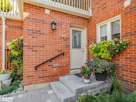 42 Shoreline Drive Bracebridge ON P1L 1Z4