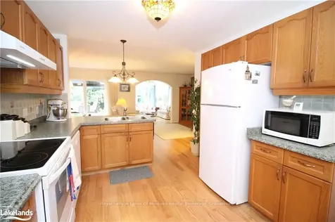 57 Springwood Crescent Gravenhurst ON P1P 1Y8