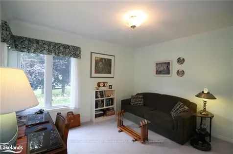 57 Springwood Crescent Gravenhurst ON P1P 1Y8