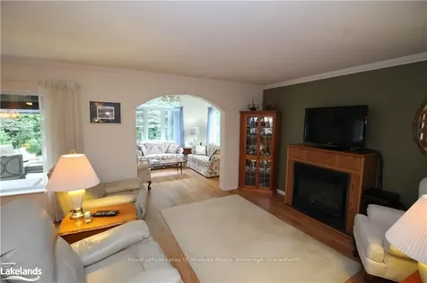 57 Springwood Crescent Gravenhurst ON P1P 1Y8