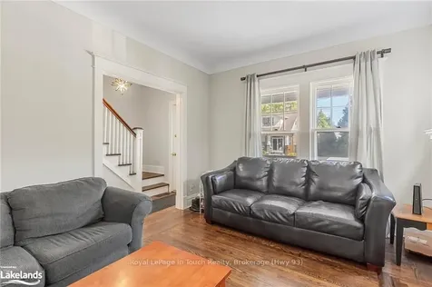 25 Cline Avenue N Hamilton ON L8S 3Z3
