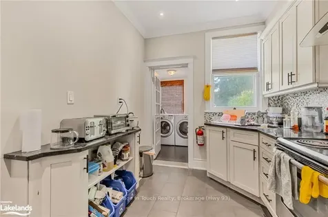 25 Cline Avenue N Hamilton ON L8S 3Z3