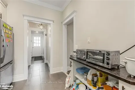 25 Cline Avenue N Hamilton ON L8S 3Z3