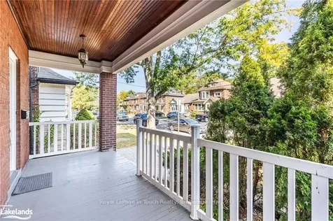 25 Cline Avenue N Hamilton ON L8S 3Z3
