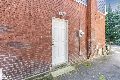 25 Cline Avenue N Hamilton ON L8S 3Z3