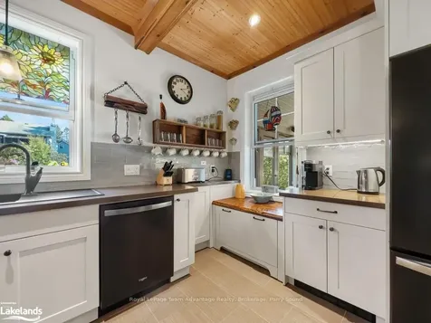 40 Ahmic Street West Street Magnetawan ON P0A 1A0