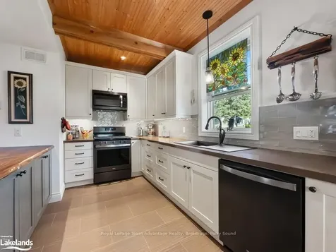40 Ahmic Street West Street Magnetawan ON P0A 1A0