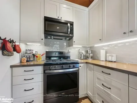 40 Ahmic Street West Street Magnetawan ON P0A 1A0
