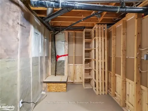 1276 Nicholls Road Bracebridge ON P1L 1W9