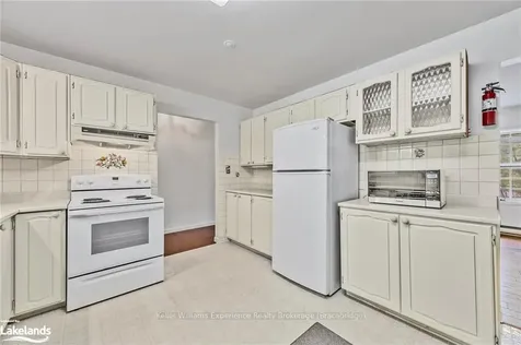 1047 Fleming Drive Gravenhurst ON P0E 1G0