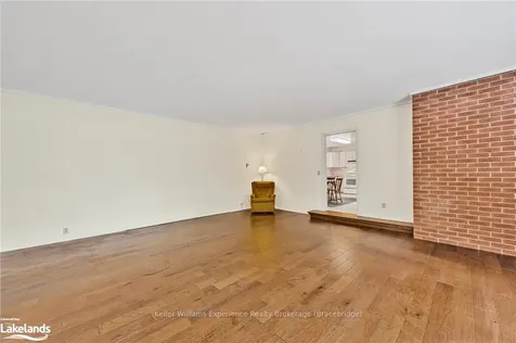 1047 Fleming Drive Gravenhurst ON P0E 1G0