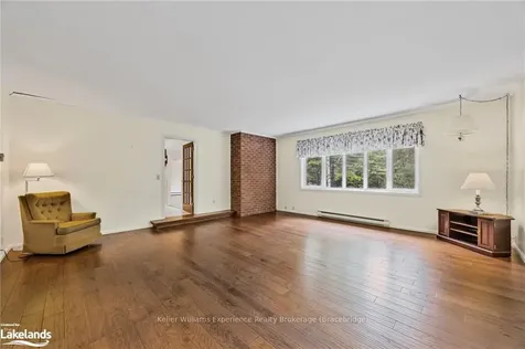 1047 Fleming Drive Gravenhurst ON P0E 1G0