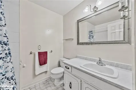 1047 Fleming Drive Gravenhurst ON P0E 1G0