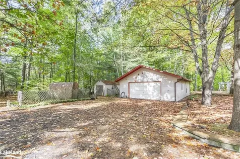 1047 Fleming Drive Gravenhurst ON P0E 1G0