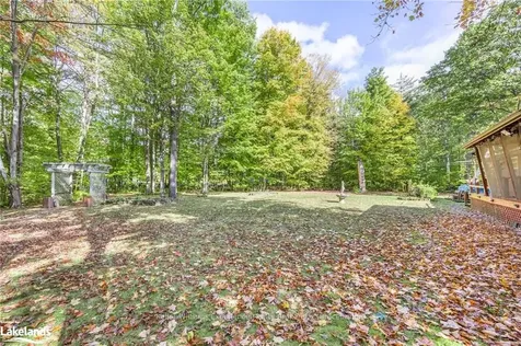 1047 Fleming Drive Gravenhurst ON P0E 1G0