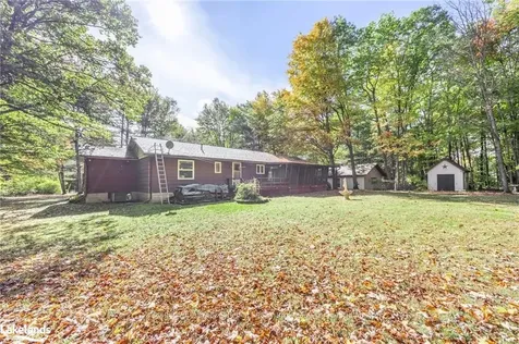 1047 Fleming Drive Gravenhurst ON P0E 1G0