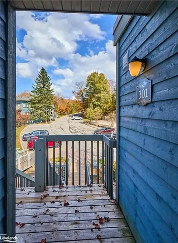 24 Deerhurst Drive Huntsville ON P1H 1A9