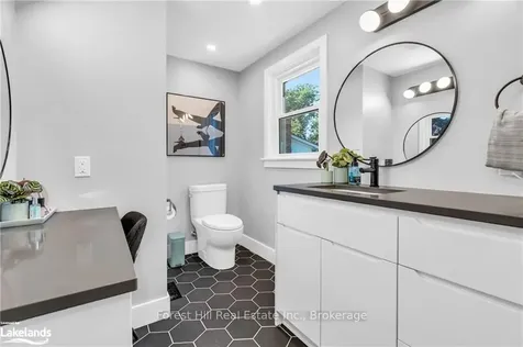 215 Margaret Avenue Kitchener ON N2H 4J1
