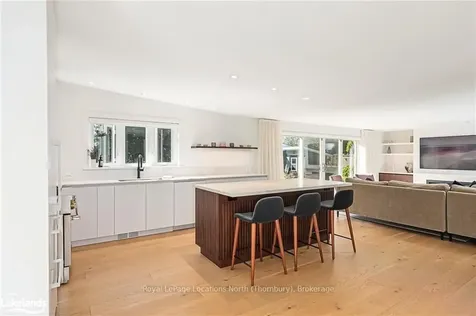 144 Russell Street N/a W Blue Mountains ON N0H 2P0